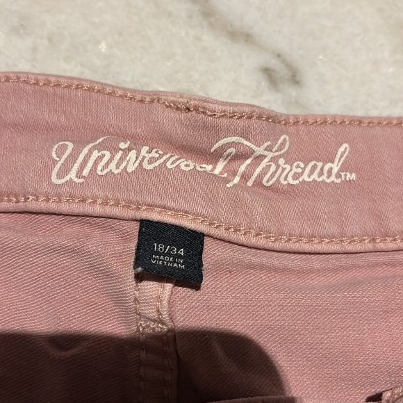 Pink Universal Thread shorts - Picture 3 of 5